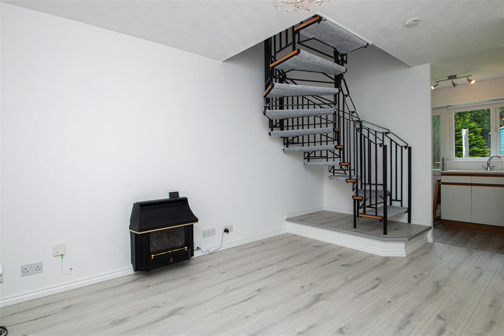 1 bed property in Holton Hill, Milton Keynes